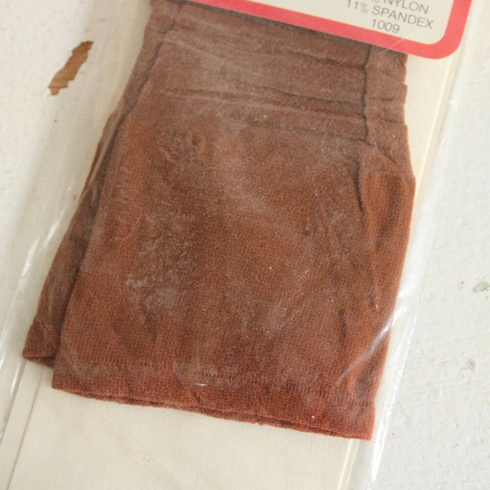 Vintage 1980s 1990s Knee High Stockings, New NOS Comfort Top Beige, Average Size - Picture 6 of 10